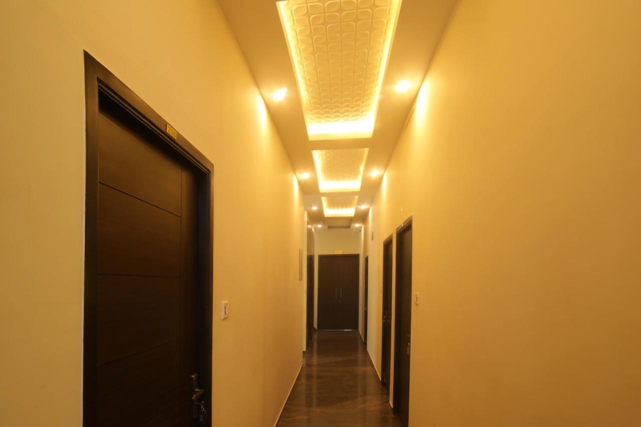 Jai Wings Hotel Pondicherry Exterior photo